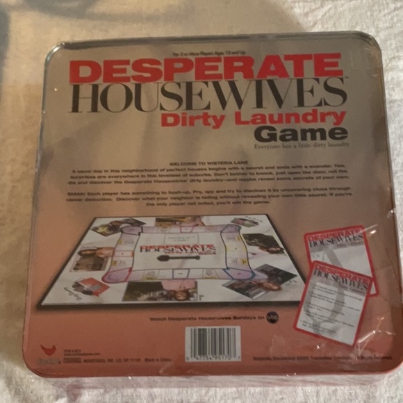 Desperate Housewives Dirty Laundry Game - Picture 2 of 2